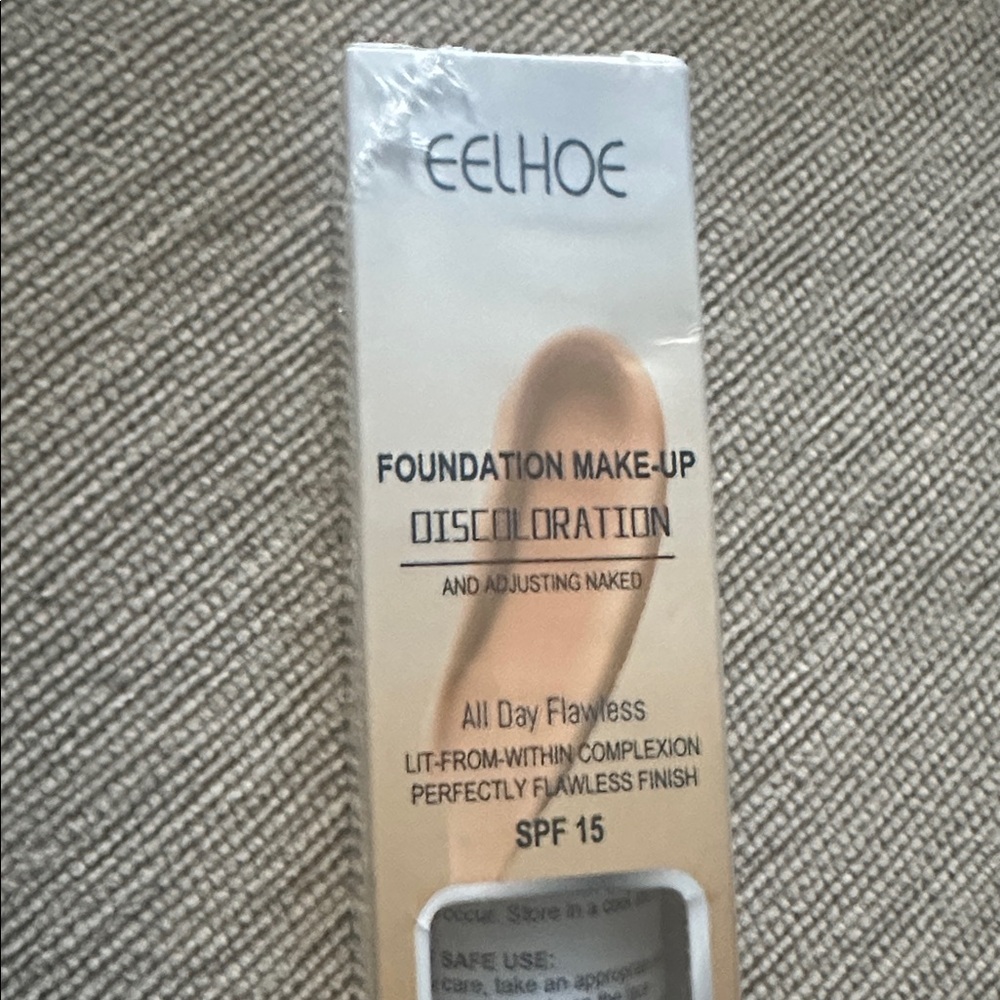 Foundation Makeup - Picture 4 of 4
